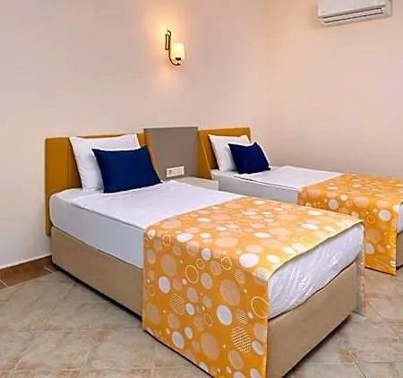 Loxia Comfort Hotell 5*